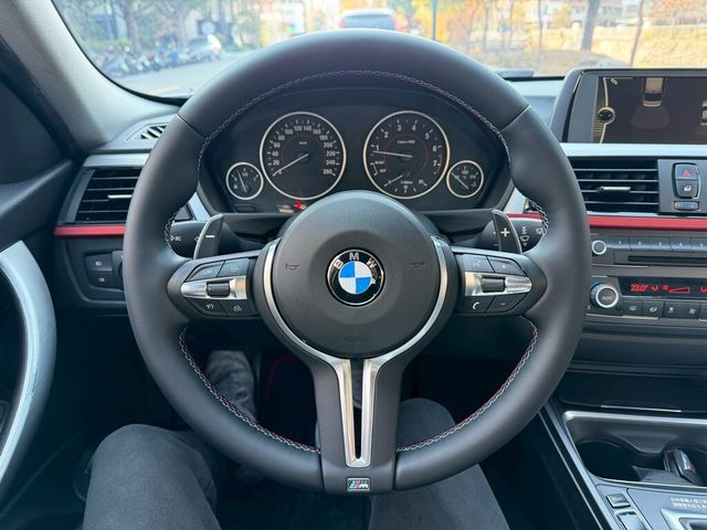 BMW寶馬 320I  第7張相片