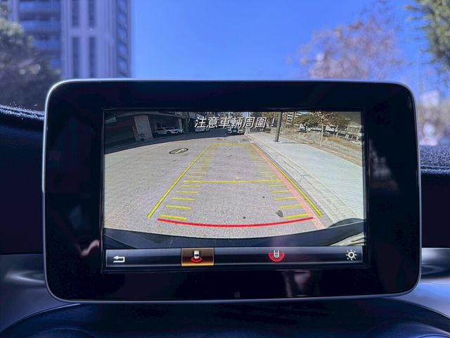 M-BENZ賓士 C300  第14張相片