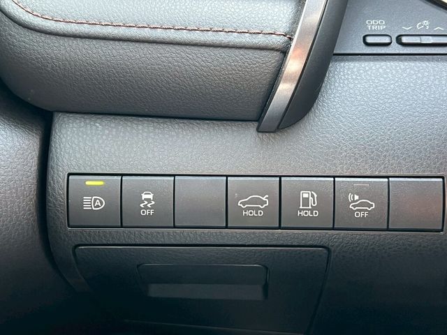 TOYOTA豐田 CAMRY HYBRID  第11張相片