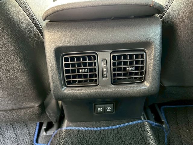 TOYOTA豐田 CAMRY HYBRID  第17張相片