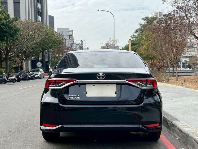 TOYOTA豐田 ALTIS  第5張相片