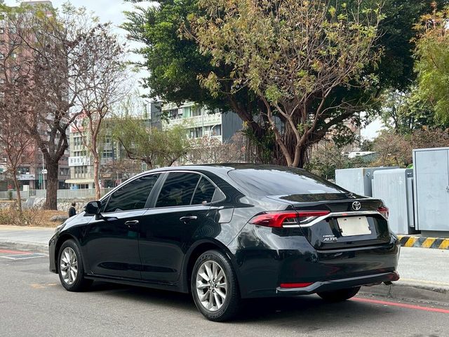 TOYOTA豐田 ALTIS  第6張相片