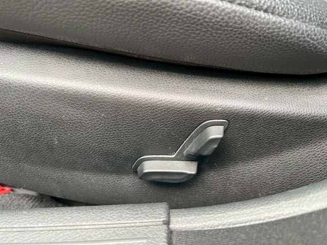 M-BENZ賓士 C250  第11張相片