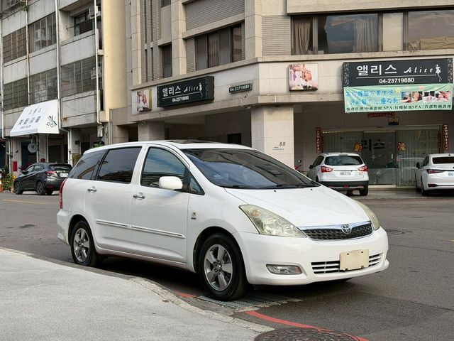 TOYOTA豐田 WISH  第3張相片