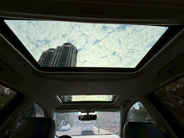 TOYOTA豐田 WISH  第15張相片