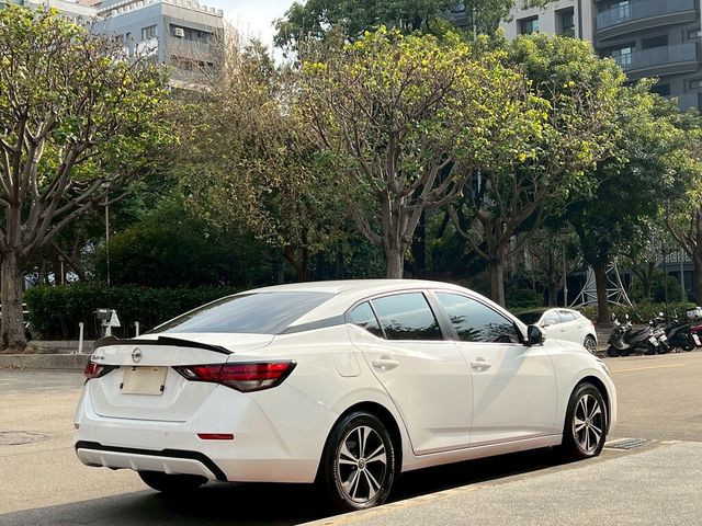 NISSAN日產 SENTRA  第4張相片