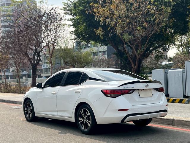 NISSAN日產 SENTRA  第6張相片