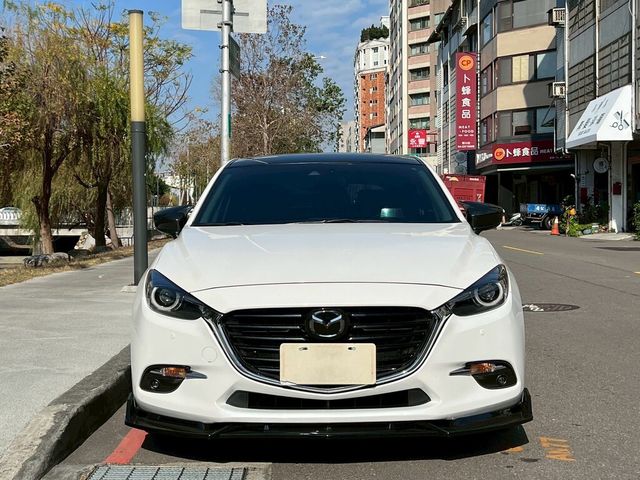 MAZDA馬自達 MAZDA 3  第2張相片