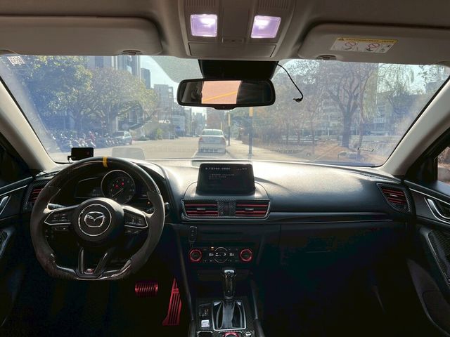 MAZDA馬自達 MAZDA 3  第7張相片