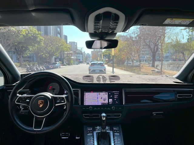 PORSCHE保時捷 MACAN S  第7張相片