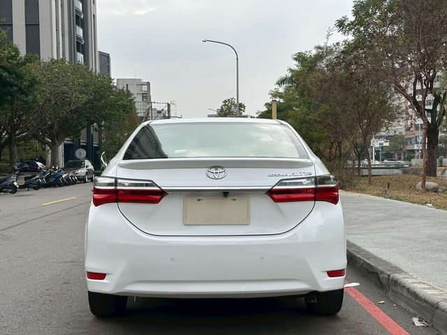 TOYOTA豐田 ALTIS  第5張相片