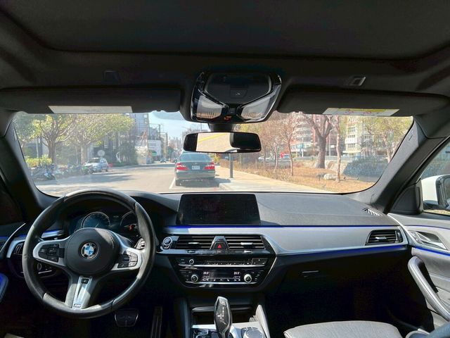 BMW寶馬 530I  第7張相片