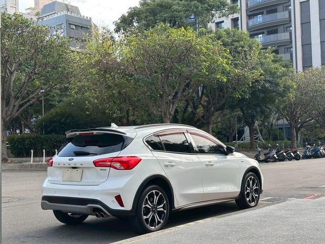 FORD福特 FOCUS ACTIVE  第4張相片