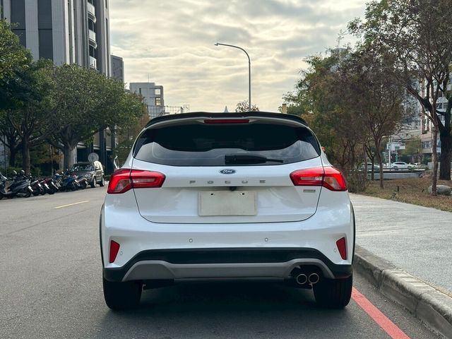 FORD福特 FOCUS ACTIVE  第5張相片