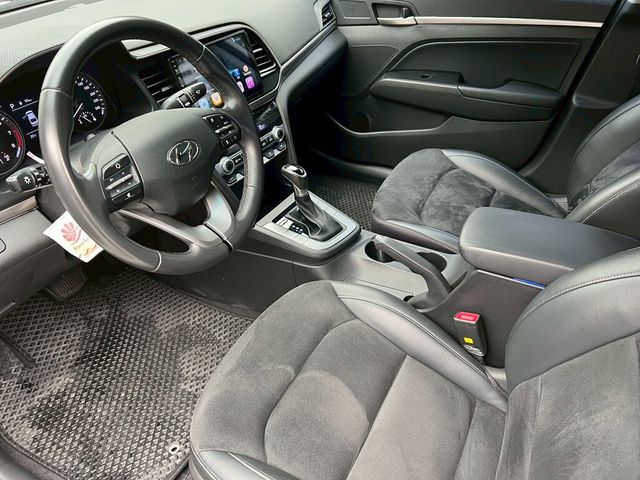 HYUNDAI現代 ELANTRA  第7張相片