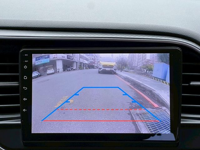 HYUNDAI現代 ELANTRA  第12張相片