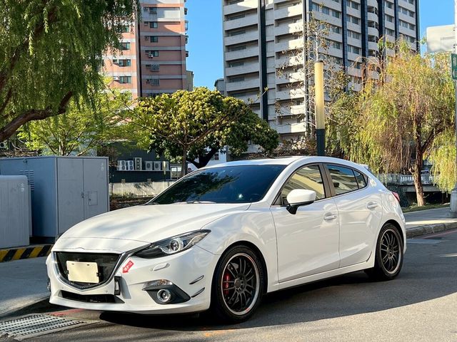 MAZDA馬自達 MAZDA 3  第1張相片