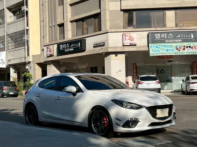 MAZDA馬自達 MAZDA 3  第3張相片