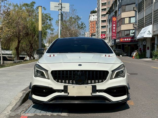 M-BENZ賓士 CLA45 AMG  第2張相片