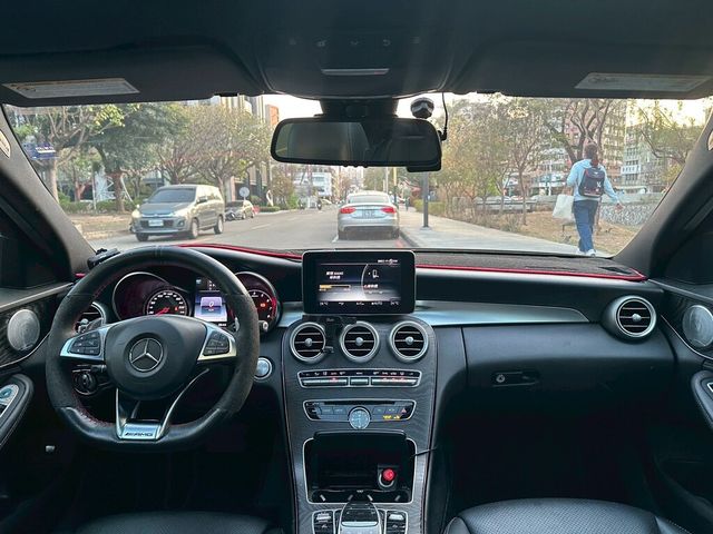 M-BENZ賓士 C300  第10張相片