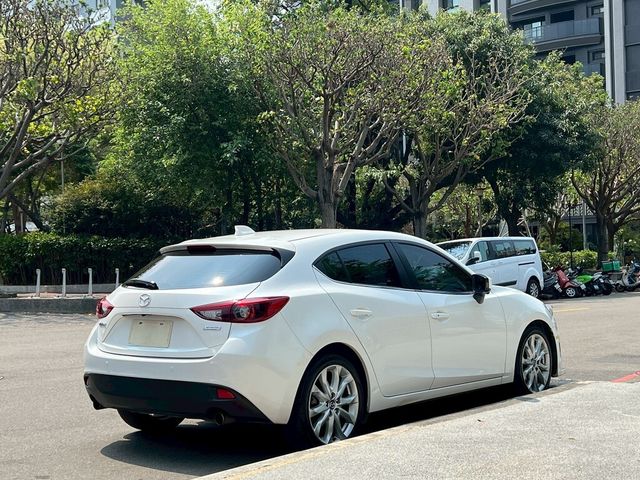 MAZDA馬自達 MAZDA 3  第4張相片