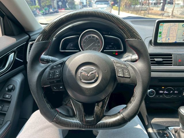 MAZDA馬自達 MAZDA 3  第10張相片