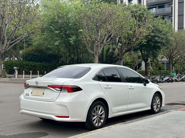 TOYOTA豐田 ALTIS  第4張相片