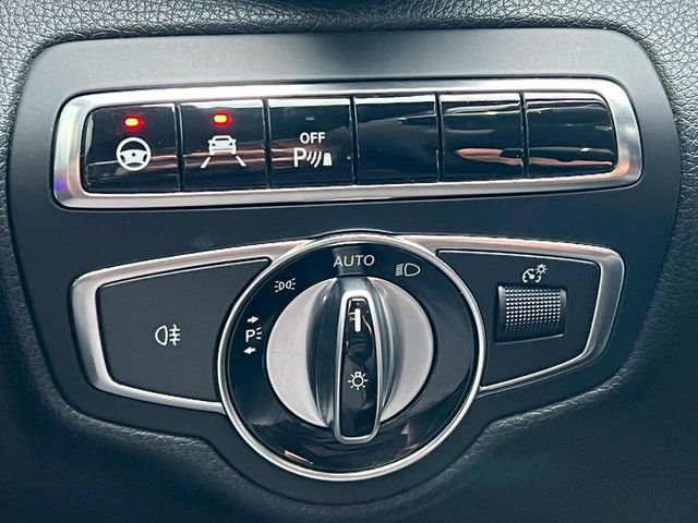 M-BENZ賓士 C400  第13張相片