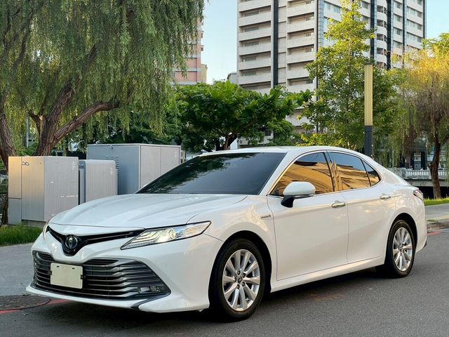 TOYOTA豐田 CAMRY HYBRID  第1張相片