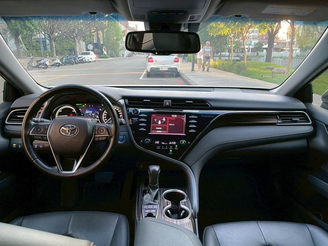 TOYOTA豐田 CAMRY HYBRID  第7張相片