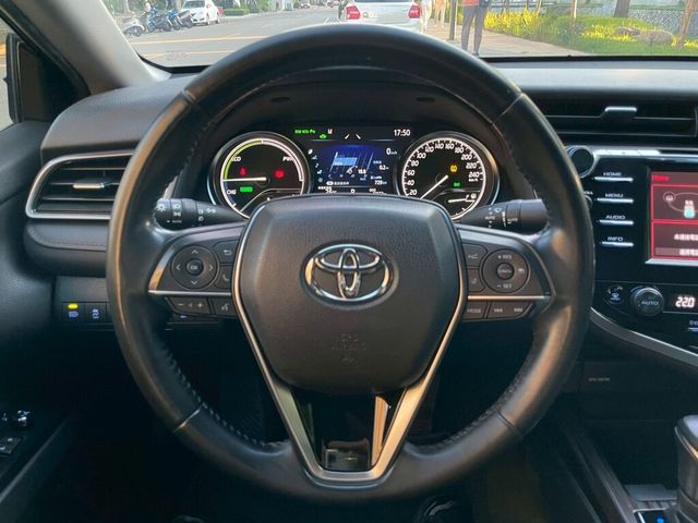 TOYOTA豐田 CAMRY HYBRID  第16張相片