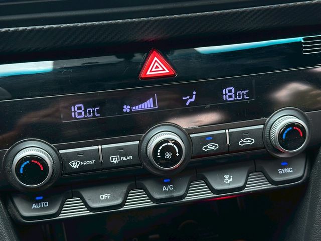 HYUNDAI現代 ELANTRA  第14張相片