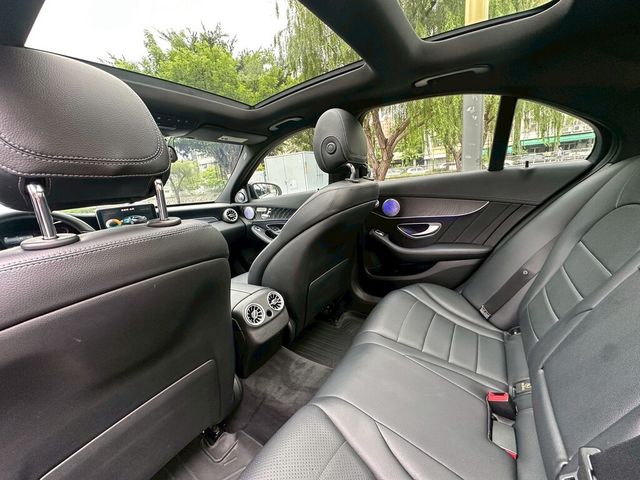 M-BENZ賓士 C300  第11張相片