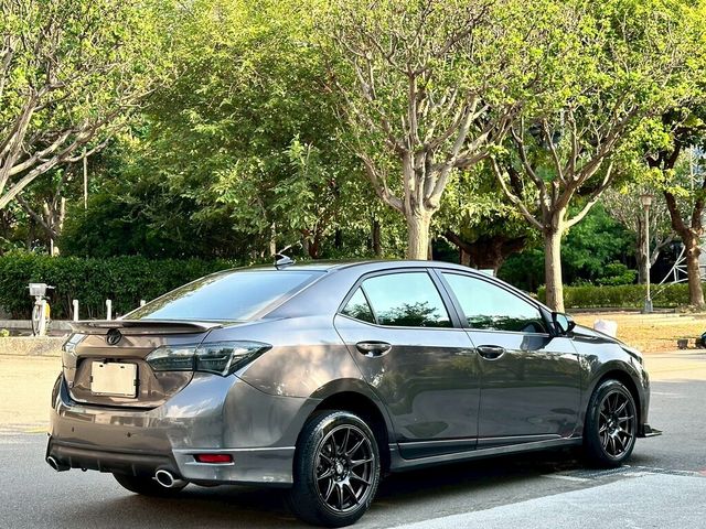 TOYOTA豐田 ALTIS  第4張相片