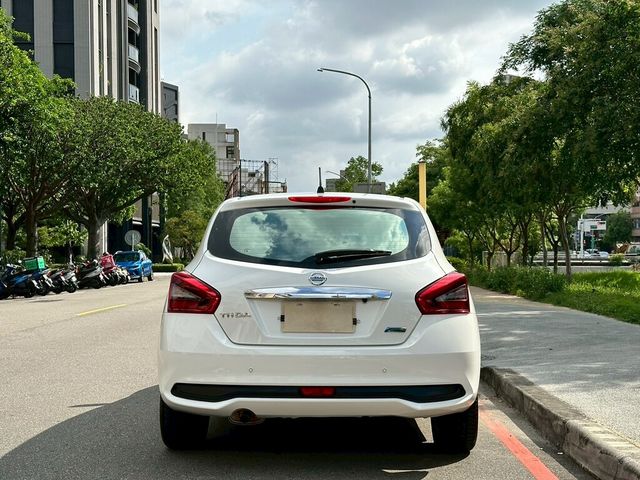 NISSAN日產 TIIDA  第5張相片
