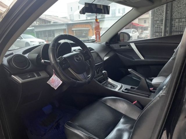 MAZDA馬自達 MAZDA 3  第4張相片