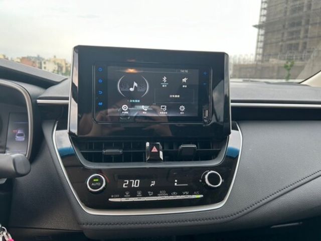 TOYOTA豐田 ALTIS  第3張相片