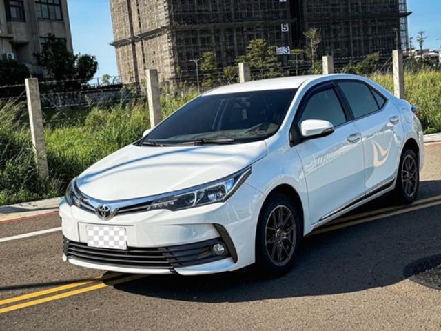 TOYOTA豐田 ALTIS  第1張相片