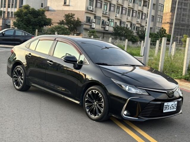 TOYOTA豐田 ALTIS  第3張相片
