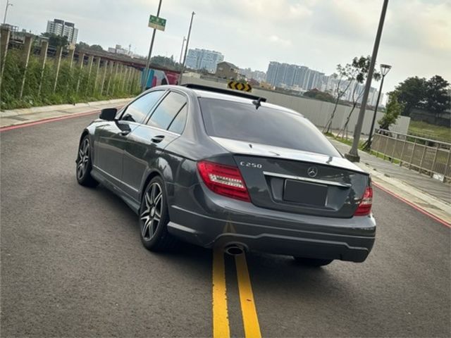 M-BENZ賓士 C250  第4張相片