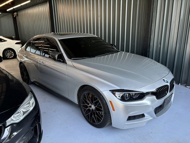 BMW寶馬 328I  第8張相片