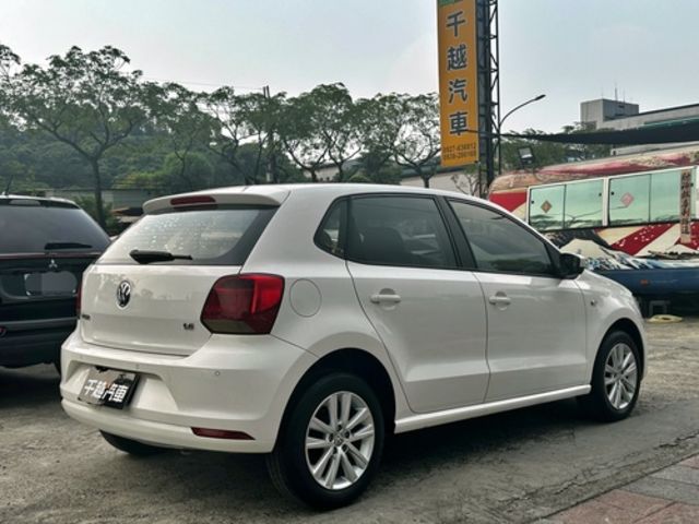 VOLKSWAGEN福斯 POLO  第2張相片