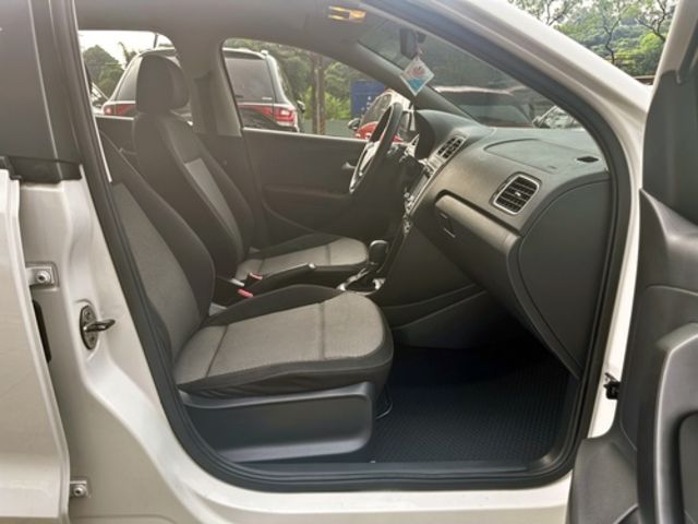 VOLKSWAGEN福斯 POLO  第12張相片