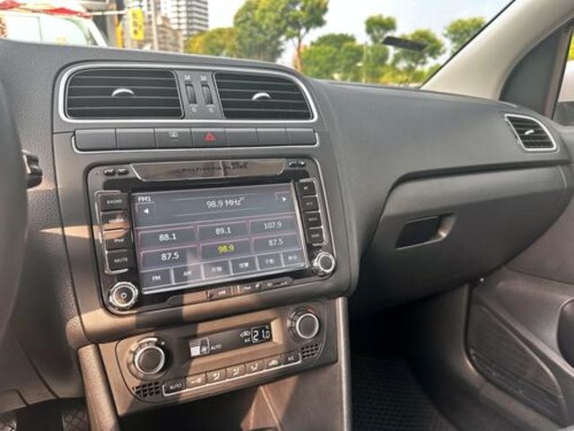 VOLKSWAGEN福斯 POLO  第15張相片