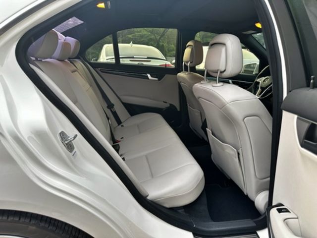 M-BENZ賓士 C250  第13張相片