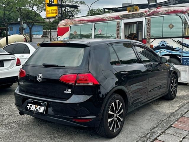 VOLKSWAGEN福斯 GOLF  第2張相片