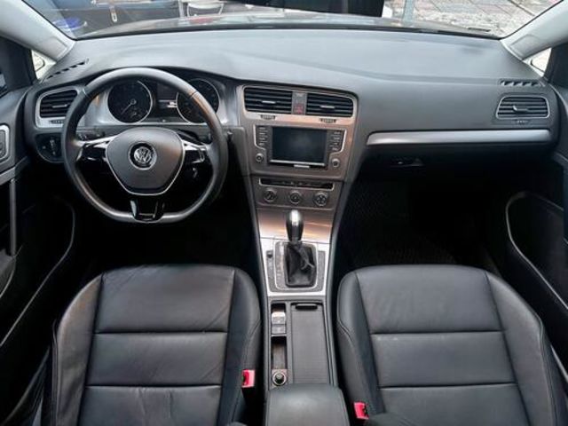 VOLKSWAGEN福斯 GOLF  第14張相片