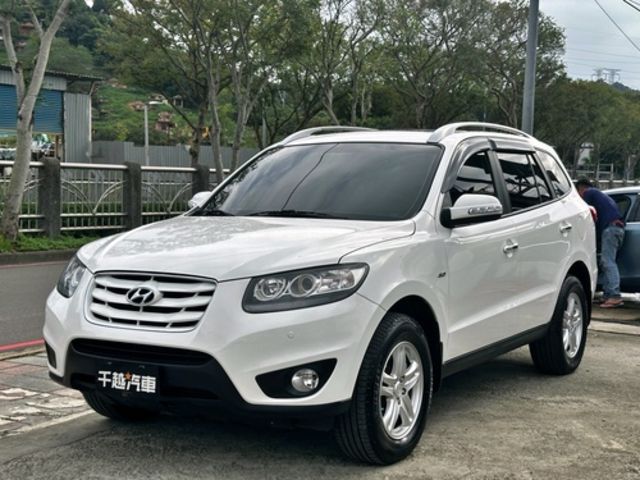 HYUNDAI現代 SANTA FE  第1張相片