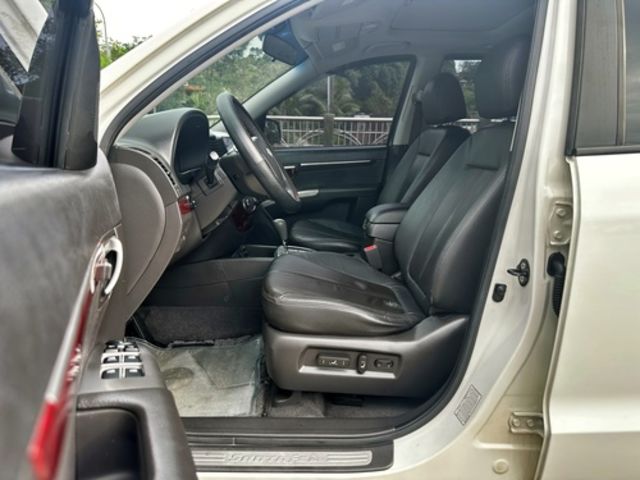 HYUNDAI現代 SANTA FE  第6張相片
