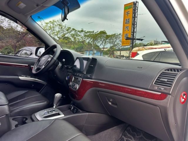 HYUNDAI現代 SANTA FE  第11張相片